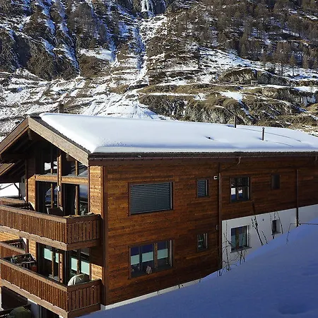 Hotel Haus Merapeak - Four Bedroom 3*